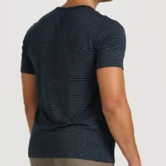 Vuori Men's Linear Tech Short Sleeve Tee Size XL - Picture 9 of 9